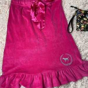 Pink Hot vintage  Y2K 💕 bling VS Pink Bing sequence Terry cloth mini 🥰